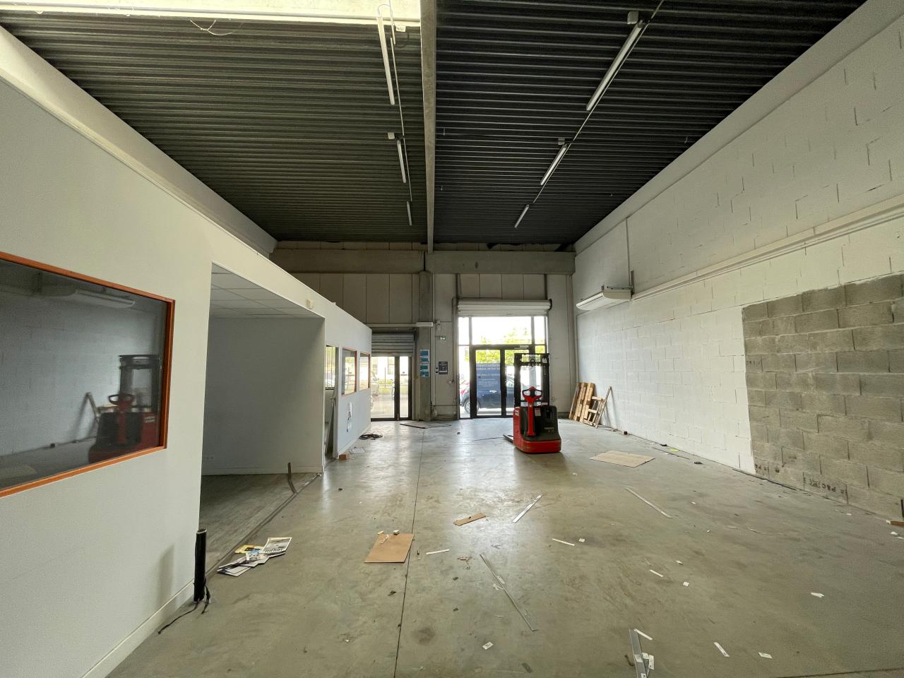 Local d'activité Portet-sur-Garonne 662m² Location local d'activité Portet-sur-Garonne Haute-Garonne OLACT2425626 8